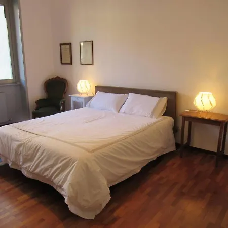 Duma Bed Apartman Como